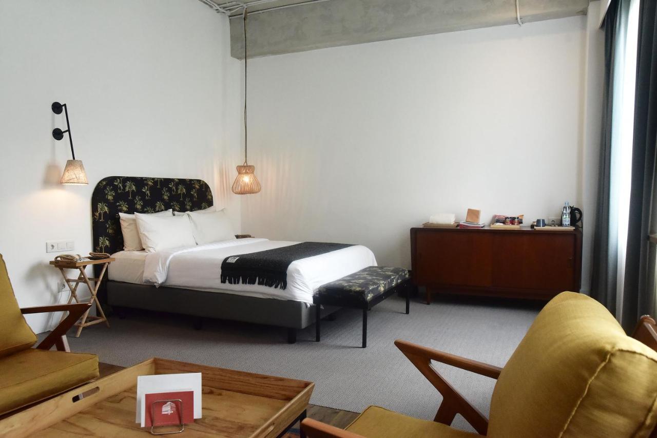 Hotel Monopoli Jakarta Buitenkant foto