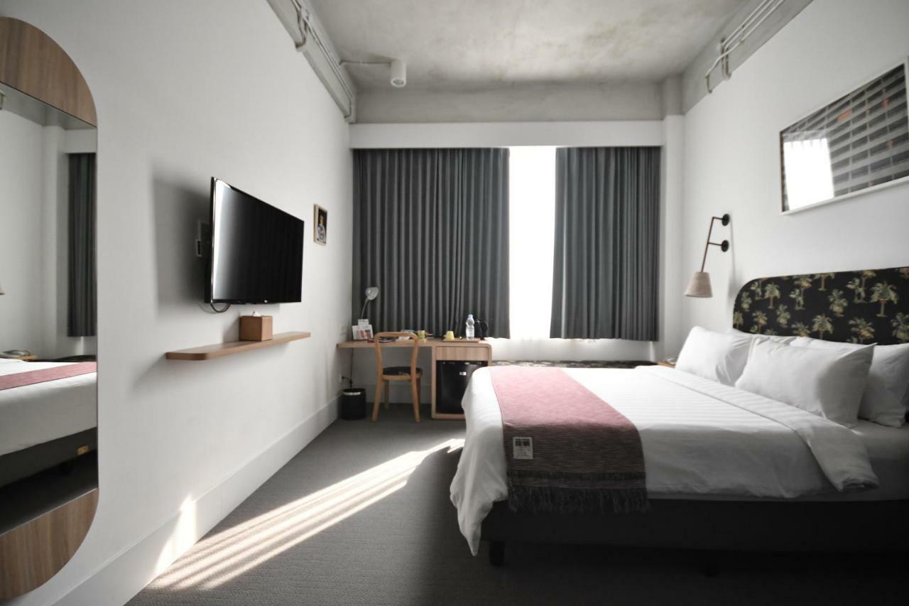 Hotel Monopoli Jakarta Buitenkant foto